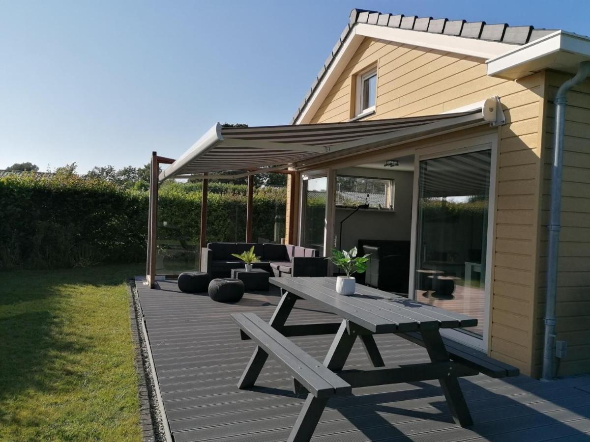 Bright Holiday Home In Noordwijk Near Sea Bagian luar foto
